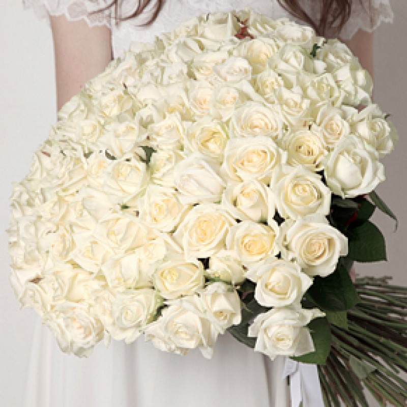 Букет белых роз Эквадор 101 штука 40 см